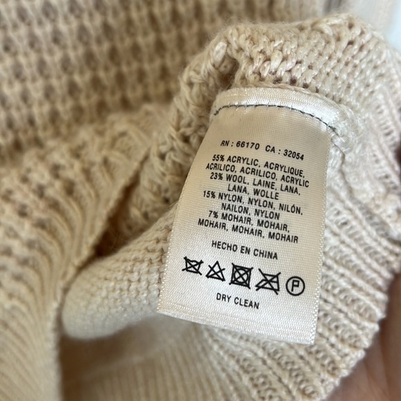 Angel Of the North Wool Mohair Waffle Knit Cowlneck - Picture 7 of 7